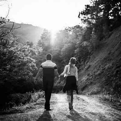 آهنگ منم از تو بریدم بات ته جاده رسیدم باقی عمرمو میرم میرم اون سر دنیا چرا هیچی نمیگی