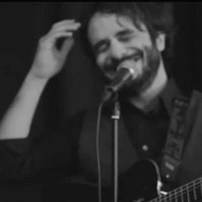 دانلود آهنگ علی عظیمی آه از عشق