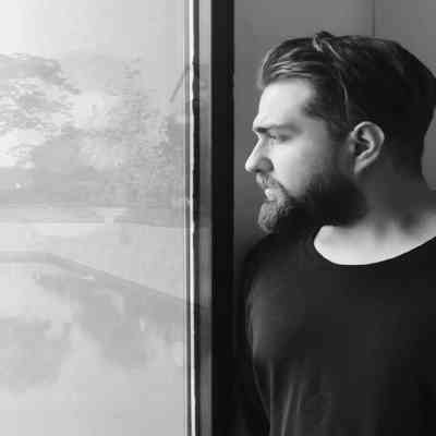 آهنگ شبمو ساختی عجب دلربایی