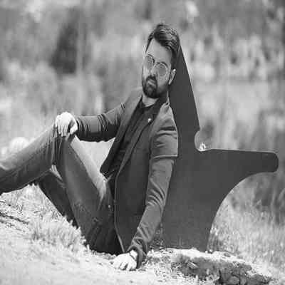 آهنگ آروم تو خیابون حال داغون و پرسه تو بارون رفتی آسون از دل من