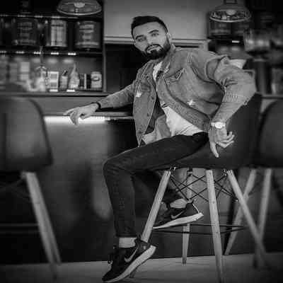 آهنگ به فکر من نباش اصلا برو راحت دلو بکن یه روز قشنگتر از چشماتو پیدا میکنم حتما