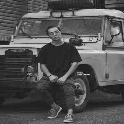 آهنگ دیشب باز از روی عادت به زور پلکامو بستم تا بیای به خوابم عادت شد نبودنم واسه هرکی