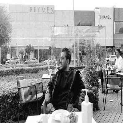 آهنگ این دل دیوونه میخوادت سر زبونها افتاده طرز نگاهت یه دوتا تار موتو نمیدم به کسی جاتو نمیگم