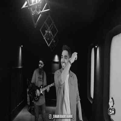 آهنگ ای جان جان زده به سرم انگار آروم آروم اومدی مثل نم بارون اومدی تو قلبم دور تو میگردم