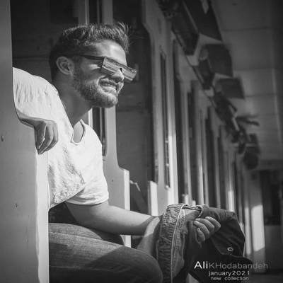 آهنگ حتی اگه هر روز ببینمت انگار بازم کمه واسم