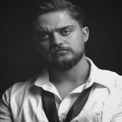 آهنگ میزنه میزنه با دل من حرف