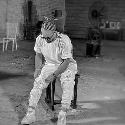 آهنگ تو تیر خلاص چشمات هدفش قلب عاشقمه چشم تو دستمو‌ خونده نعیم روشان