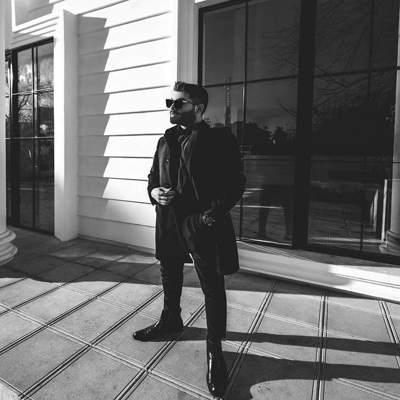 آهنگ تو نباشی کنارم کیو دارم بی قرارم