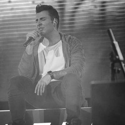 آهنگ این همه دوری و فاصله رو بشکن